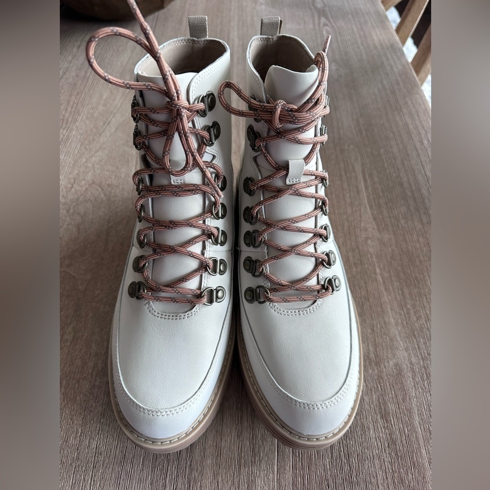 Teva Boots Midform Lace Up Leather Winter Fall Hiking White Swan W's 10 NWB - Picture 6 of 16